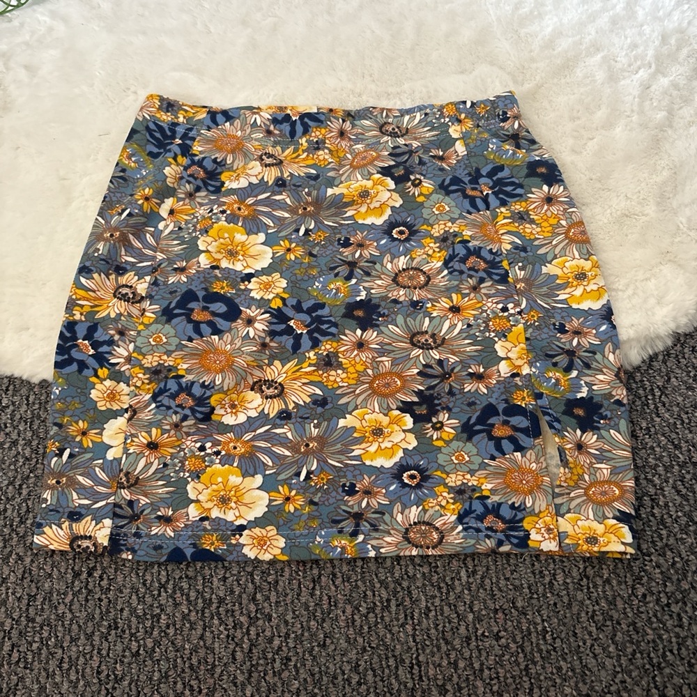 SHEIN Gray and Gold Mini Pencil Skirt Casual